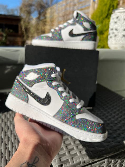 nike jordan weiß glitzer|jordan 1 snow globe glitter.